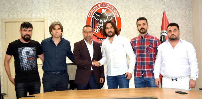 Fahrettin Hoca Belediyespor tesislerinde İmzayı attı