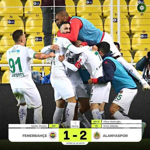 Fener Kadıköy'de 90+3'te yıkıldı! 2-1