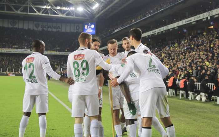 FENERBAHÇE'NİN GOLÜ VAR'A TAKILDI