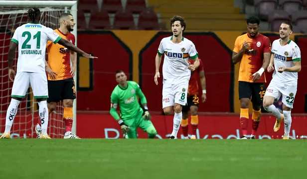 Galatasaray: 2 - 3 :Alanyaspor