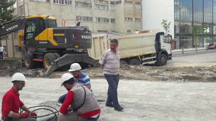 Gazi Caddesi Fatih Caddesi’ne bağlama çalışmaları sürüyor