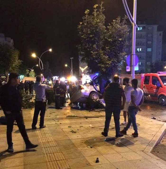 Gazi caddesinde (saat 02:30) Feci Kaza 1 Ölü