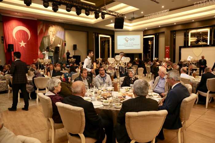Gazi ve Şehit aileleri onuruna Yemek verildi