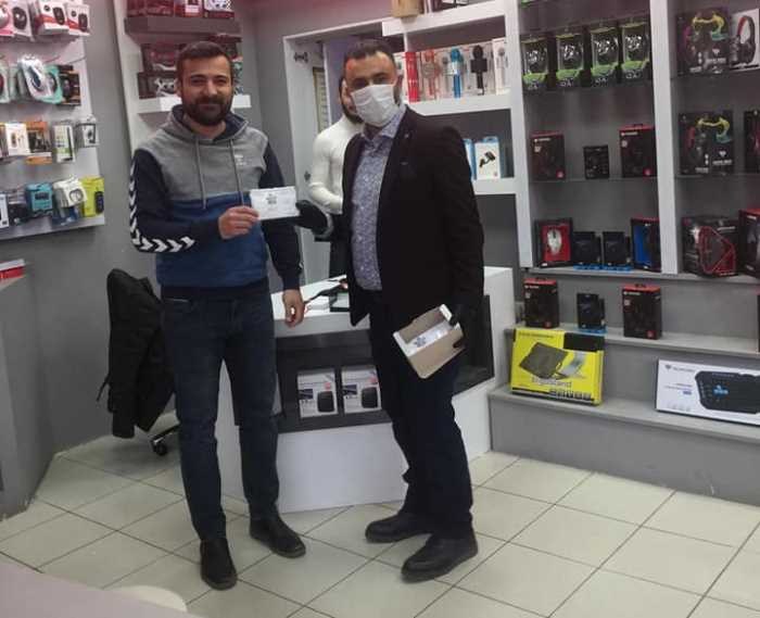 Gelecek Partisi Maske dağıttı