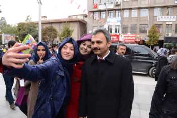 GENÇLERİN BAŞKAN KÜLCÜ İLE 92. SELFİESİ 