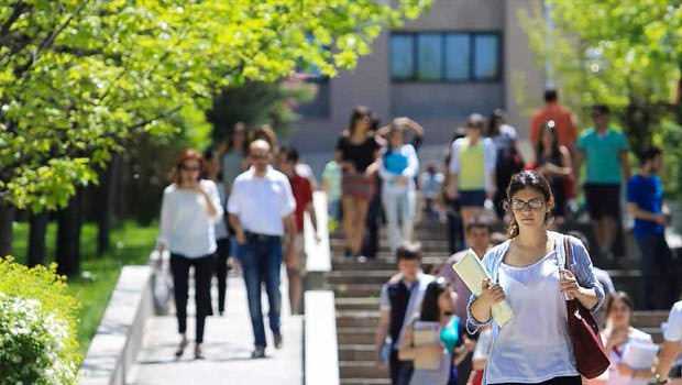 Hacettepe Üniversitesi'nde eğitime 2 gün ara