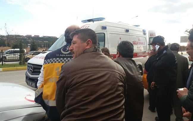 Hastane önünde Feci kaza 2 kişi ağır yaralı