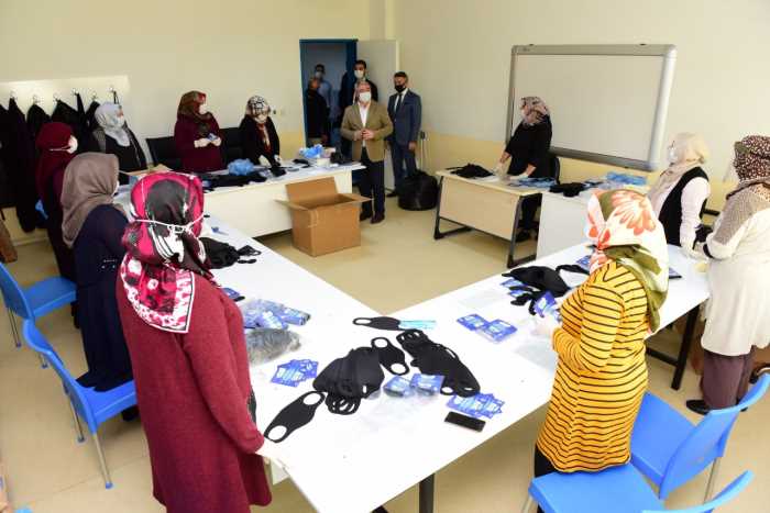 Her eve yıkanabilir maske dağıtacak