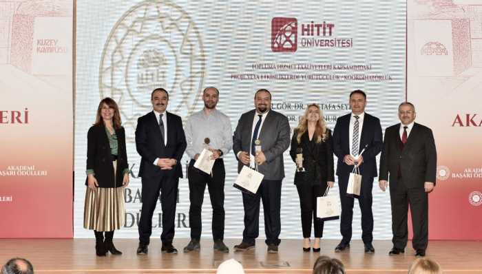 Hitit Üniversitesi Akademik Başarı ödülleri töreni düzenlendi