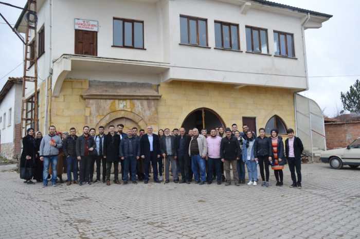 Hitit Üniversitesi Öğrencileri Elvan Çelebi Köyü'ne gittiler
