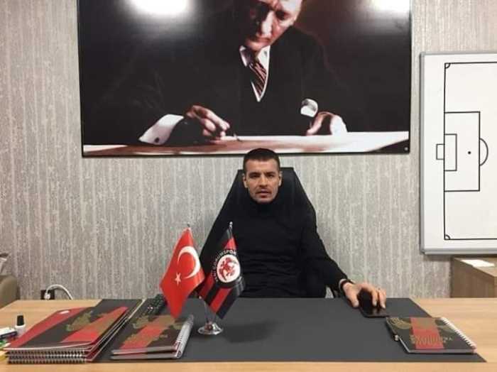  İsmail Güldüren'de görevinden istifa etti