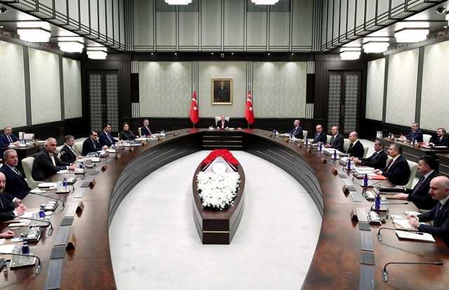 Kabine Ukrayna gündemiyle toplanıyor