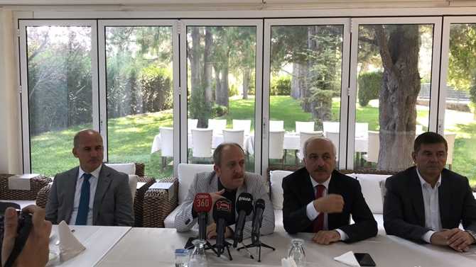 Karadağ,biz hep birlikte işimize bakıyoruz