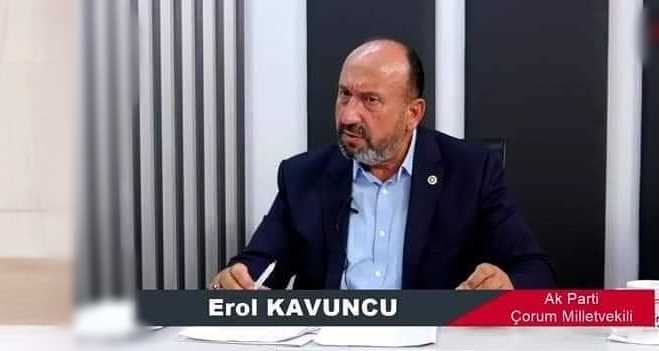 Kavuncu "Atıf Hoca'ya iade-itbarı" gündeme taşıdı