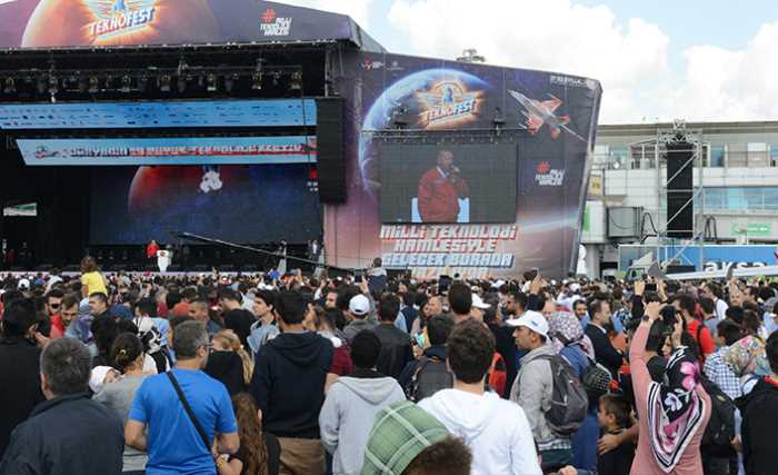 Kent Konseyi Gençlik Meclisi Teknoloji Fuarını Gezdi
