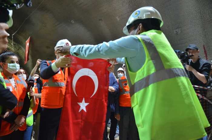 Kırkdilim'de T1 tünelinde  ilk ışık görüldü