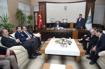 KÜLCÜ BAKAN ELVAN'A BRİFİNG VERDİ 