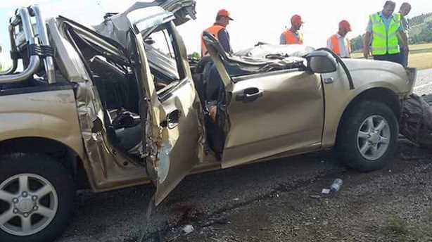 MECİTÖZÜ'NDE FECİ KAZA: 2 ÖLÜ 3 YARALI