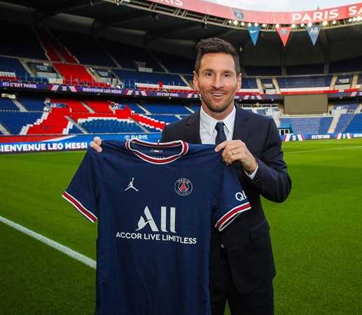 Messi  Fransız kulübü PSG'de