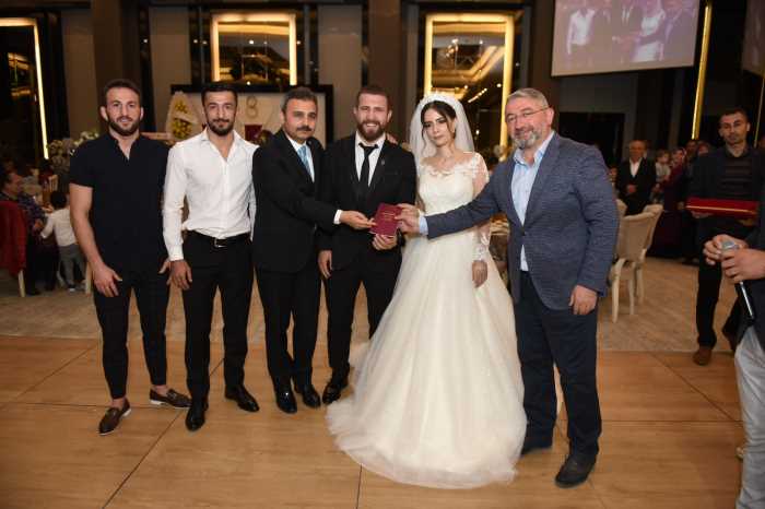 Milli Güreşcimiz Erdin'in Mutlu Günü 