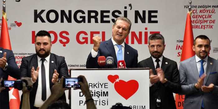  Mustafa Sarıgül, Çorum'da partisinin il kongresine katıldı