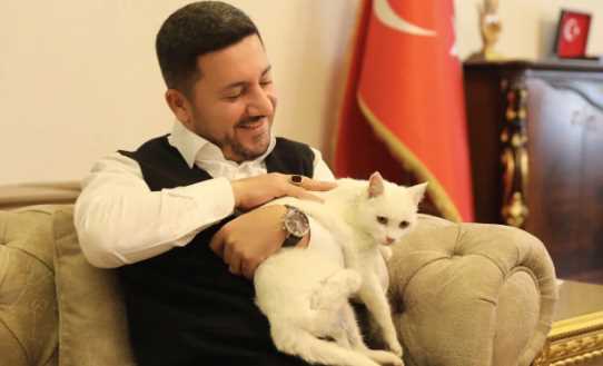 Nevşehir Belediye Başkanı Rasim Arı İstifa etti!