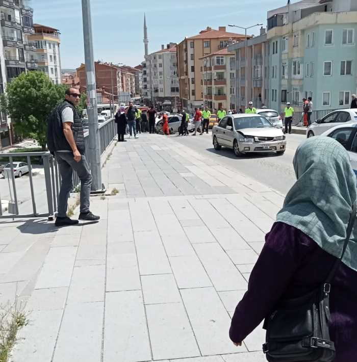 Osmancık köprüsünde zincirleme kaza oldu