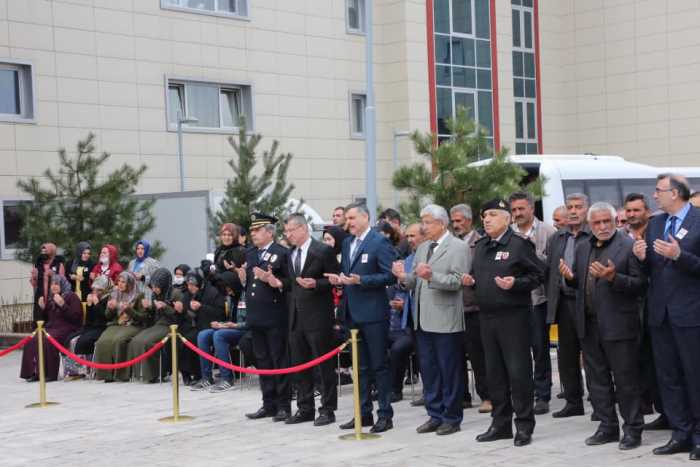 Polis memuru son yolculuğuna uğurlandı