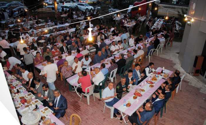 Recep Gür, Esnaf yöneticilerini  iftarda bir araya getirdi