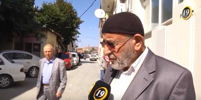 Röportaj Haber Sandalyede namaz kılmak     