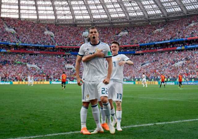 Rusya, Penaltılarla çeyrek finale yükseldi