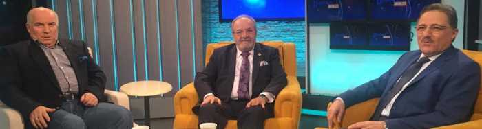 Salim Uslu,TRT AVAZ’da Doç. Dr. Erdinç Yazıcının hazırlayıp sunduğu Düşünce Avazı programına konuk oldu.