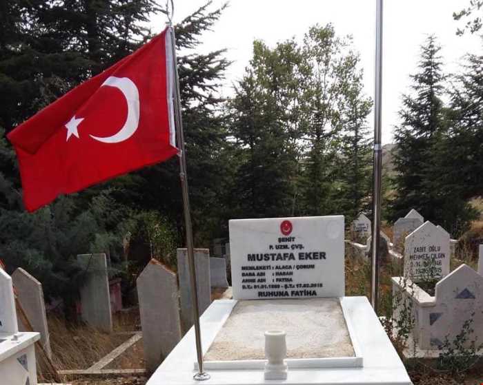 Şehit Mezarlarının Yapım,Bakım, Onarım işleri devam ediyor