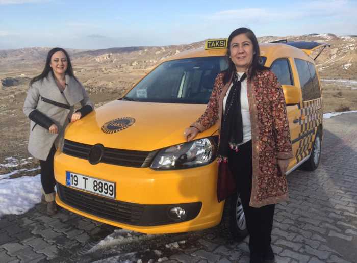 Siyaset dünyasının ünlü isimlerini konuk eden “Meclis Taksi’’ bu gün AK Parti Çorum Milletvekili Lütfiye İlksen Ceritoğlu’nu konuk ediyor