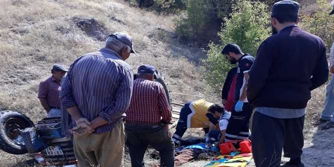 Sungurlu'da Traktör Devrildi: 1 Ölü, 1 Yaralı