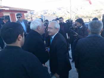 TEPKİ GÖSTEREN ŞEHİT AİLESİ KILIÇDAROĞLU'NDAN ÖZÜR DİLEDİ  