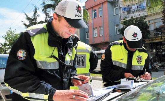 Trafik sigortasında yüksek fiyata fren