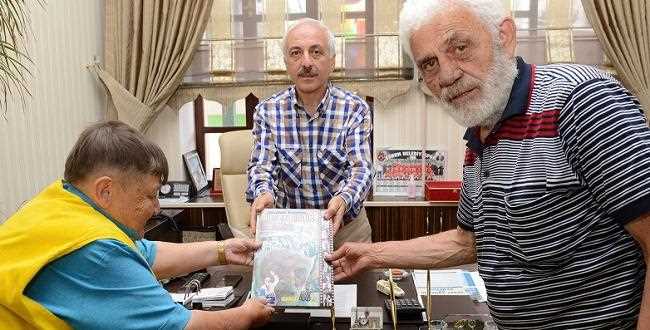 Türk sinemasının iki usta oyuncusu Çorum Belediye Başkan Yardımcısı Zeki Gül’ü ziyaret etti