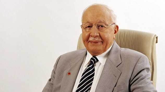 Ülkemizin ileri demokrasi ve aydınlık geleceğine yönelik inancımız ve millet iradesine güvenimiz tamdır.