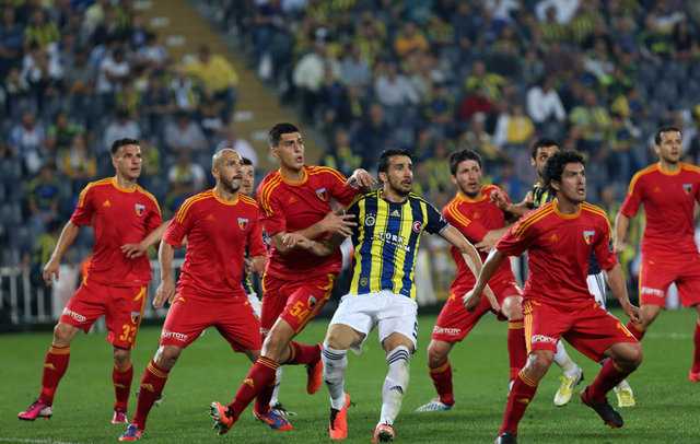 Ülker Stadyumu'nda oynanan ve hakem Fırat Aydınus'un düdük çaldığı karşılaşma Fenerbahçe'nin 1-0 üstünlüğüyle sonuçlandı