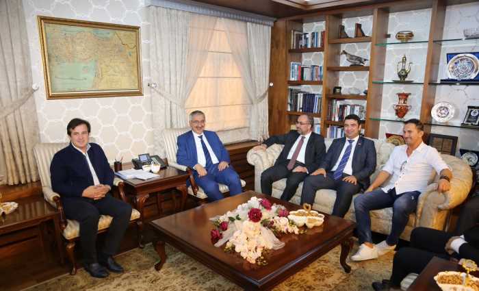 Ünlü Oyuncular Çorum Valisi Kılıç'ı ziyaret etti