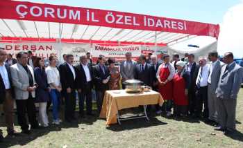 Vali Başköy 8. Kösedağ Keşkek Şenliğine katıldı