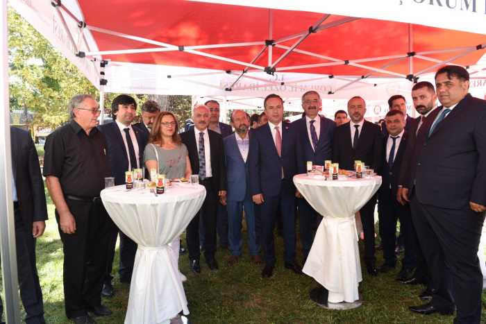 Vali Kılıç, Bayramlaşmaya Ev Sahipliği Yaptı