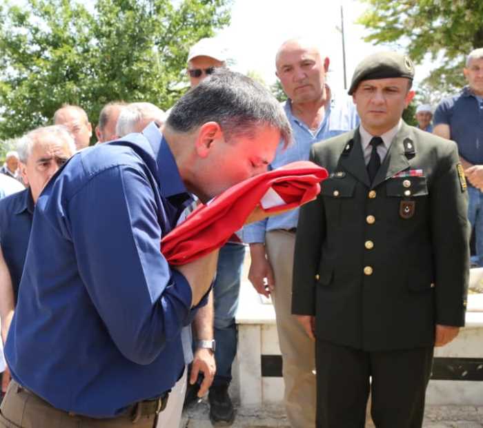 Vali Mustafa Çiftçi Kore Gazisinin  Cenaze namazını kıldırdı