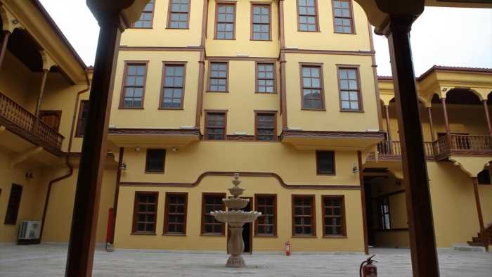 Velipaşa Hanı’ndaki  iki iş yeri ihale yoluyla kiraya verildi