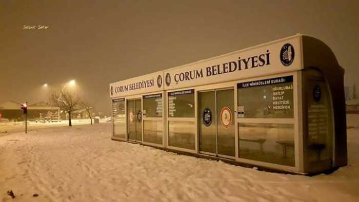 YOLLARDA KARLA MÜCADELE SÜRÜYOR