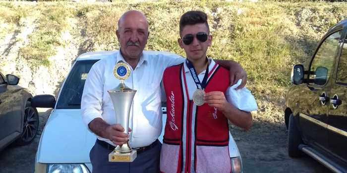 Yunus Emre Güneş Trap Yarışlarında İkinci Oldu