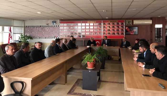 Yusuf Ahlatcı, Şehit Aileleri ve Gaziler  Derneği’ni ziyaret etti